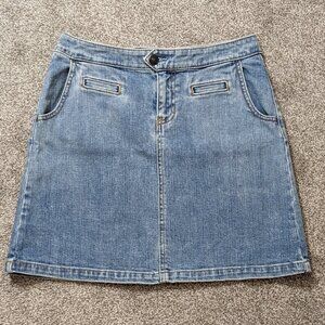 Women's GAP Medium Blue Denim Mini Jean Skirt; Size 2